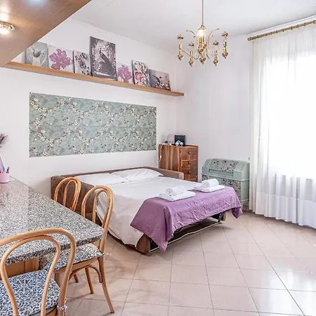 Geena's Apartment *